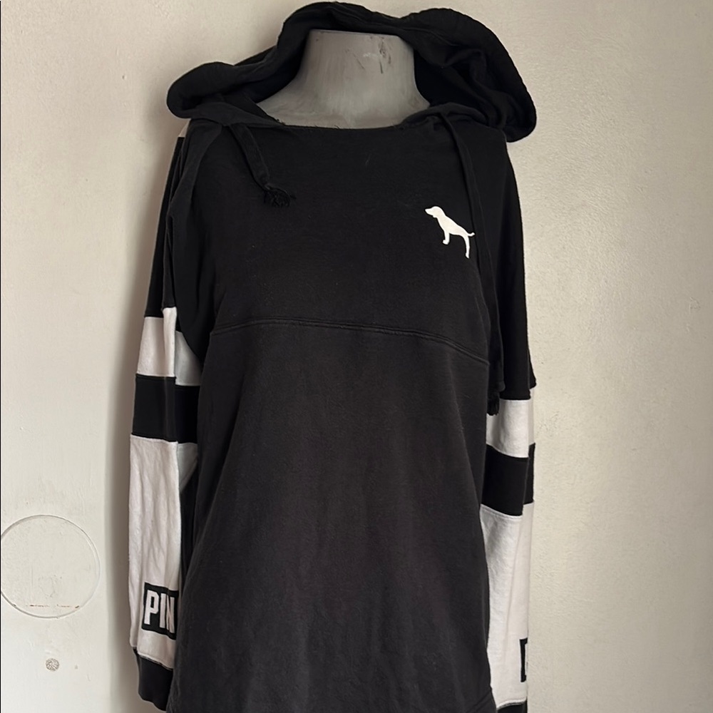 Black and White Hooded Sweatshirt - Picture 4 of 6